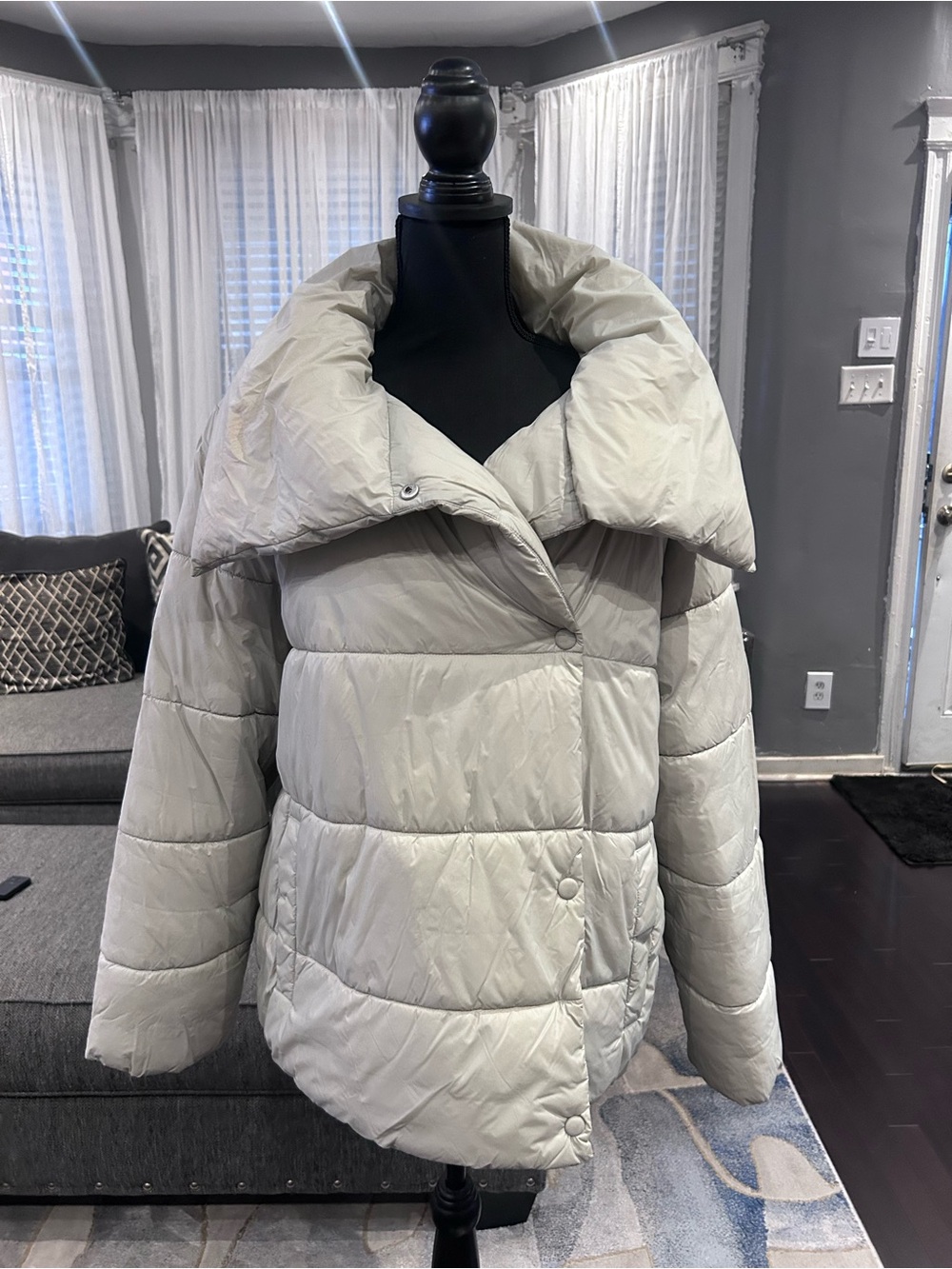 Banana Republic Light Gray Puffer Jacket with Oversized Collar